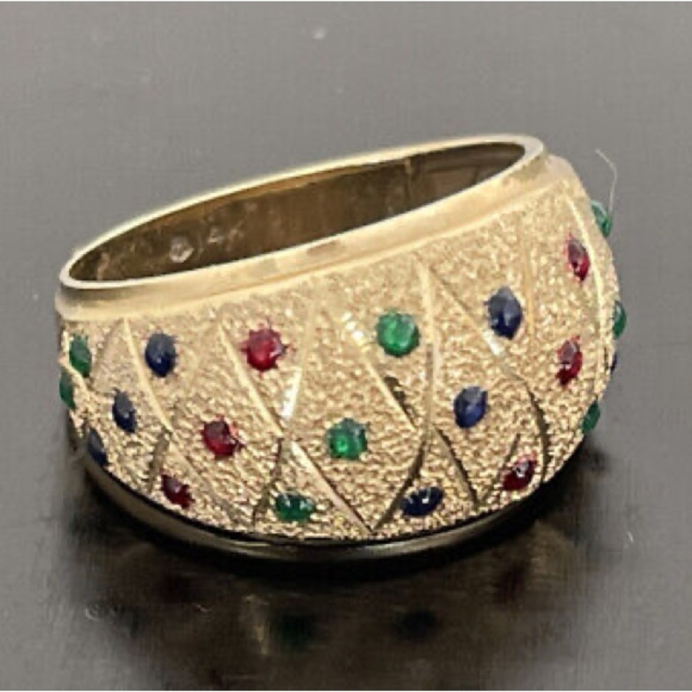 Gold Ring with Multicolored Gemstones